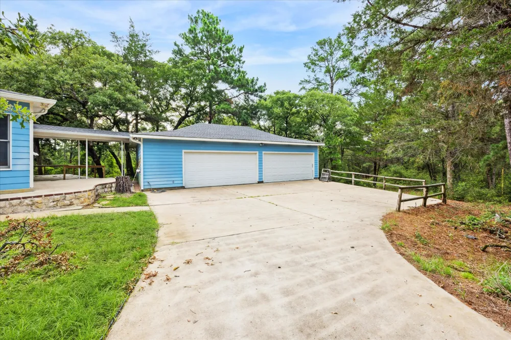 222 Pony Express Drive Smithville, TX 78957