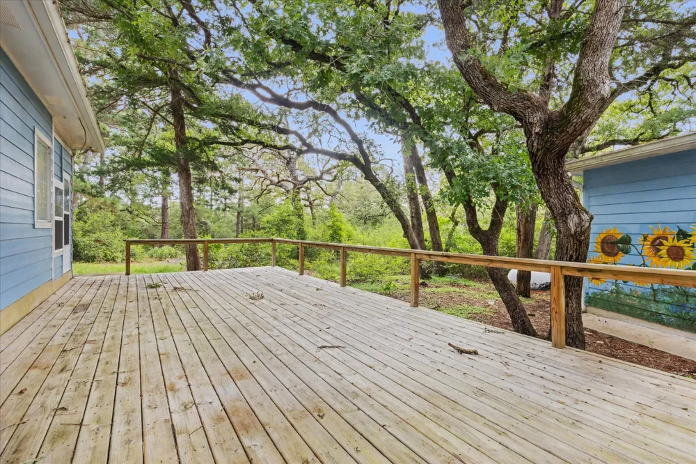 222 Pony Express Drive Smithville, TX 78957