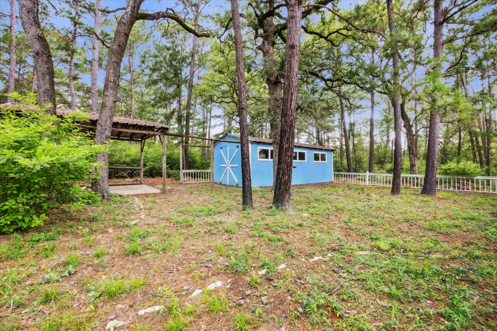 222 Pony Express Drive Smithville, TX 78957
