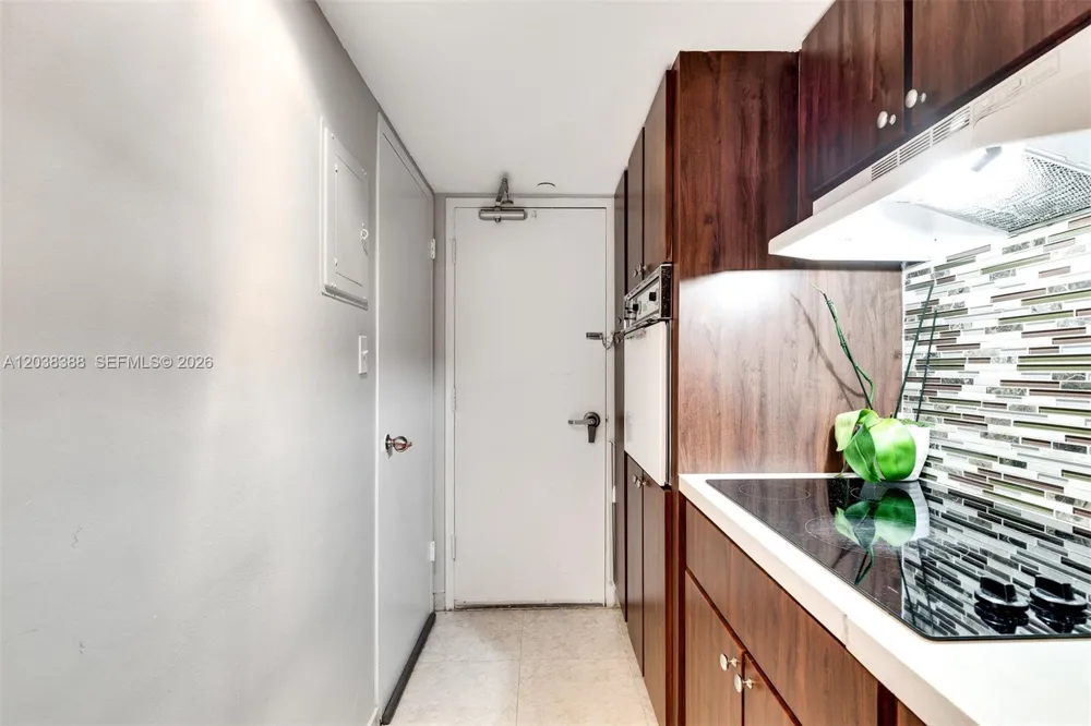 1200 West Ave #312 Miami Beach, FL 33139