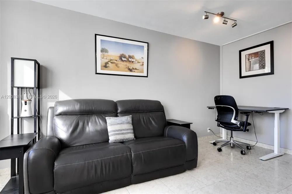 1200 West Ave #312 Miami Beach, FL 33139