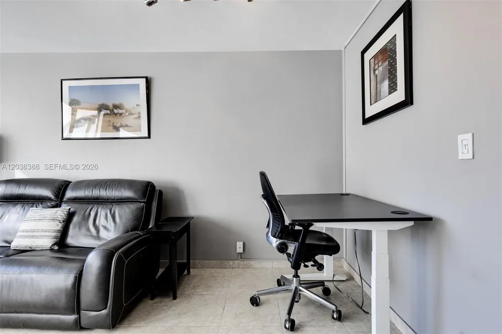 1200 West Ave #312 Miami Beach, FL 33139