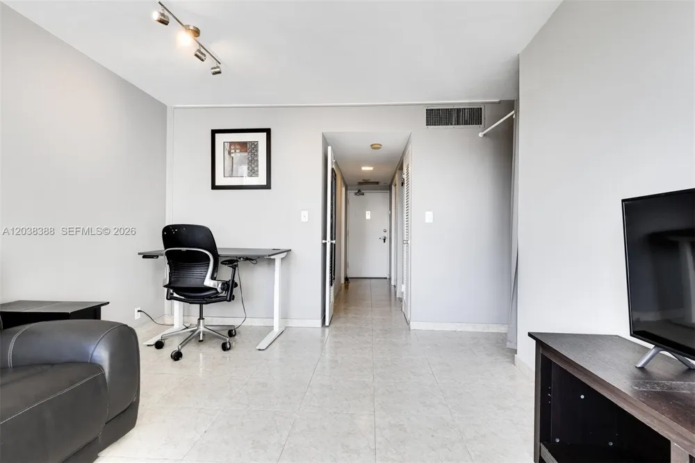 1200 West Ave #312 Miami Beach, FL 33139