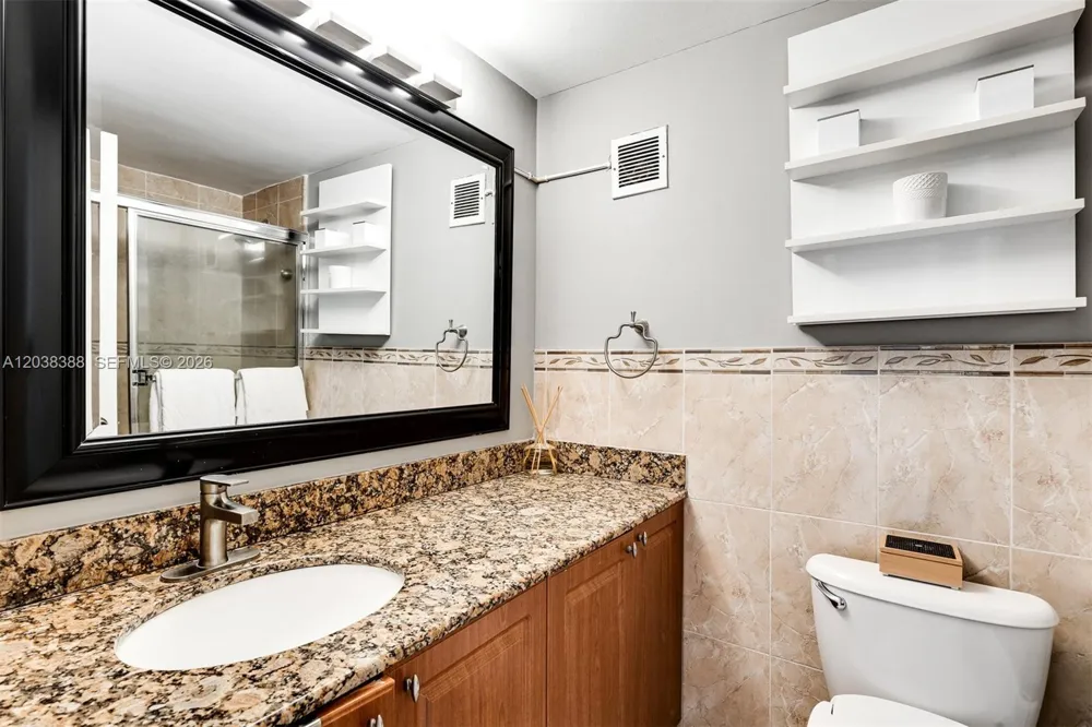 1200 West Ave #312 Miami Beach, FL 33139