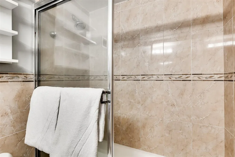 1200 West Ave #312 Miami Beach, FL 33139