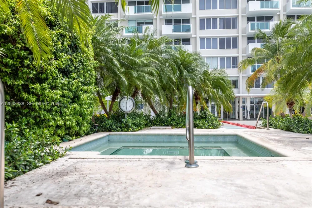 1200 West Ave #312 Miami Beach, FL 33139