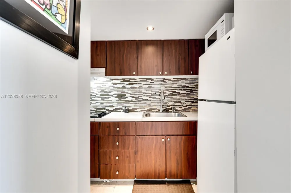 1200 West Ave #312 Miami Beach, FL 33139