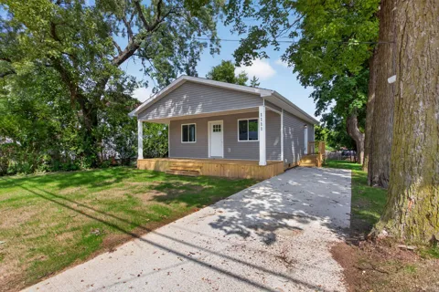 1111 Lansing Avenue