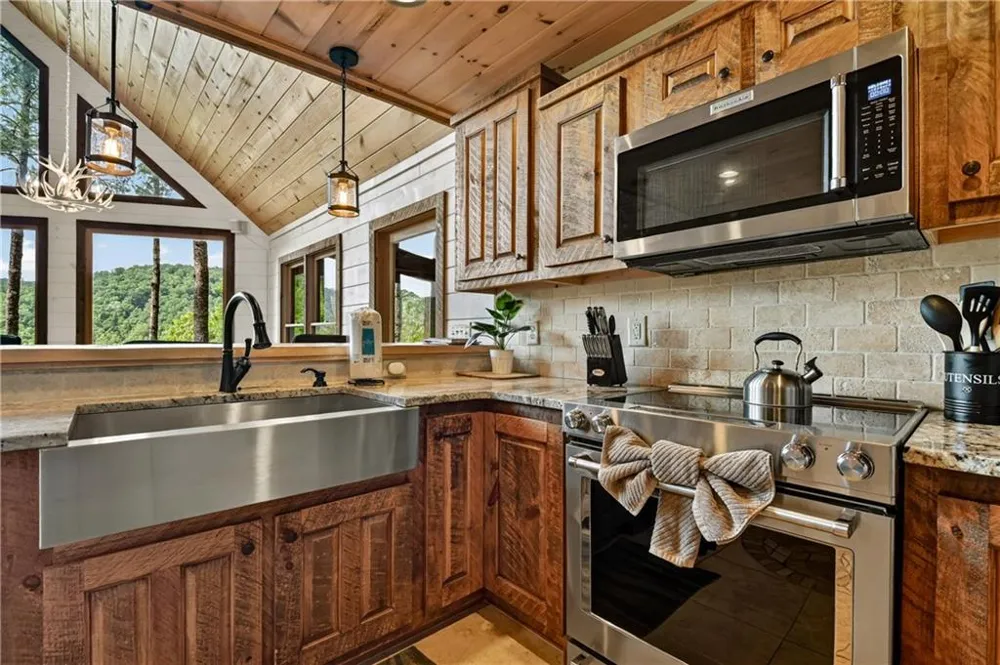 255 Indian Ridge Road Epworth, GA 30541