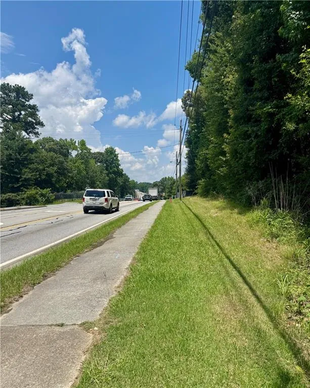 5557 Oakdale Road SE Mableton, GA 30126
