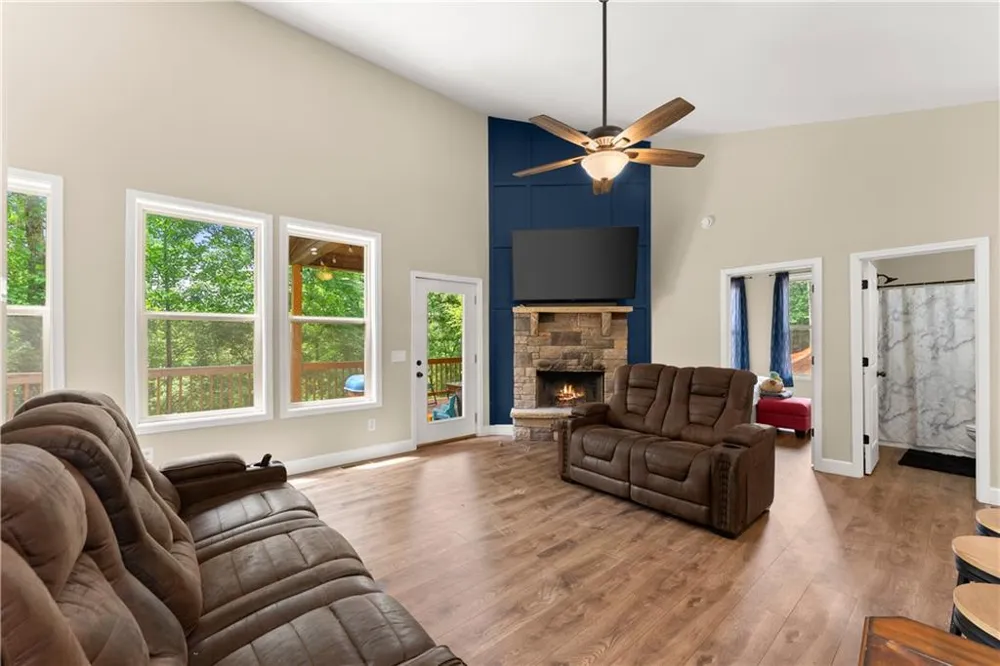 308 Fowler Creek Drive Cleveland, GA 30528