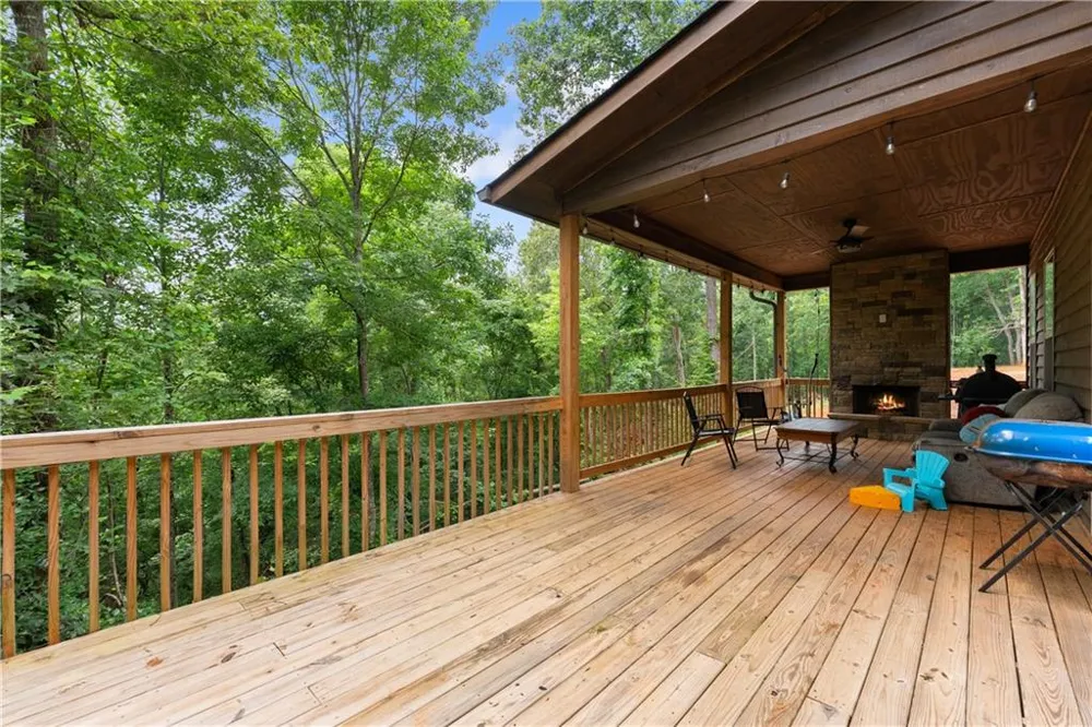 308 Fowler Creek Drive Cleveland, GA 30528