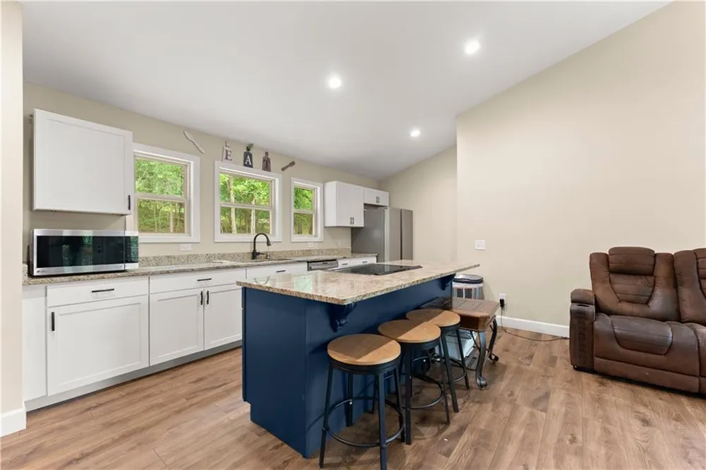 308 Fowler Creek Drive Cleveland, GA 30528