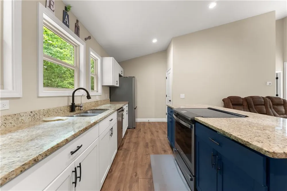308 Fowler Creek Drive Cleveland, GA 30528