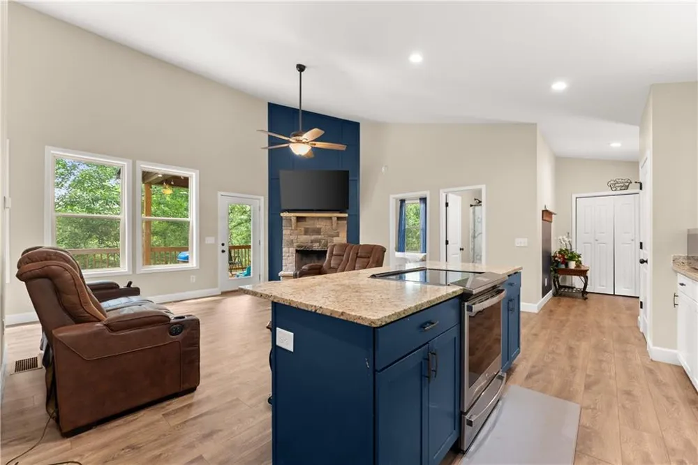 308 Fowler Creek Drive Cleveland, GA 30528