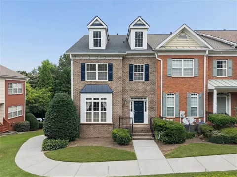 330 Holbrook Road #7