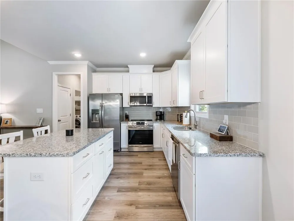 406 Sunset Drive Statham, GA 30666