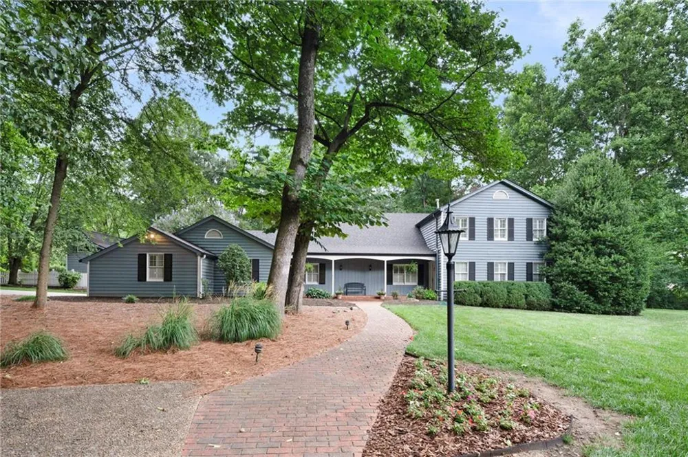 1904 Rena Lane Dalton, GA 30720