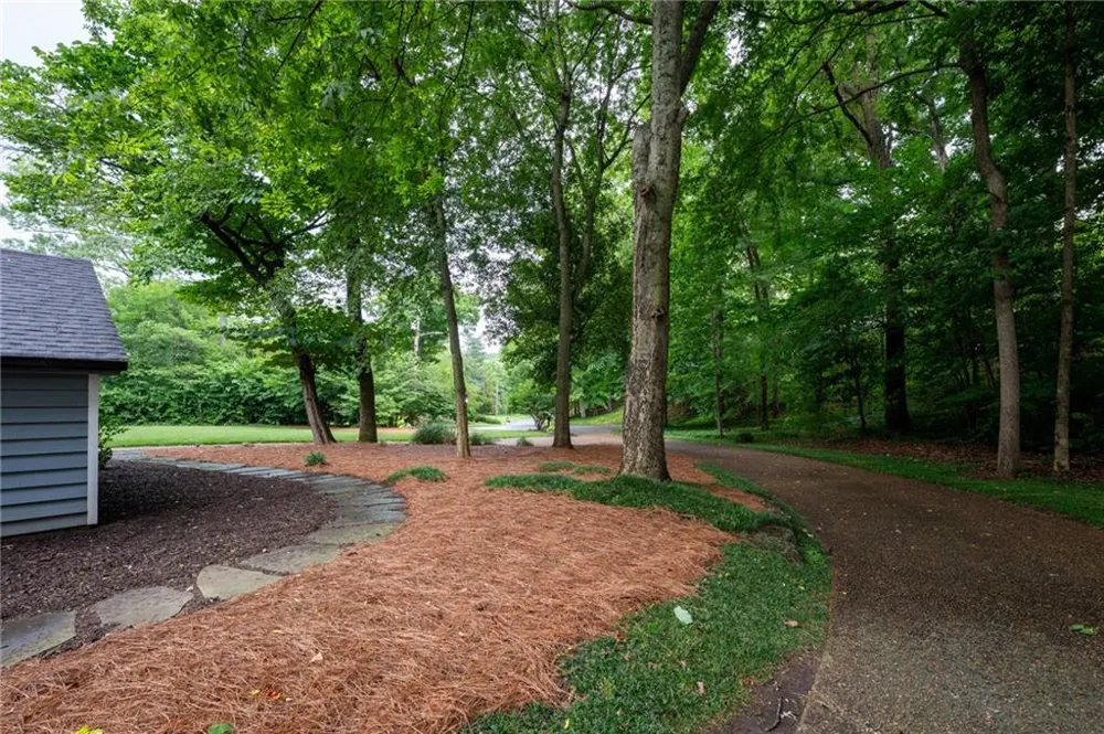 1904 Rena Lane Dalton, GA 30720