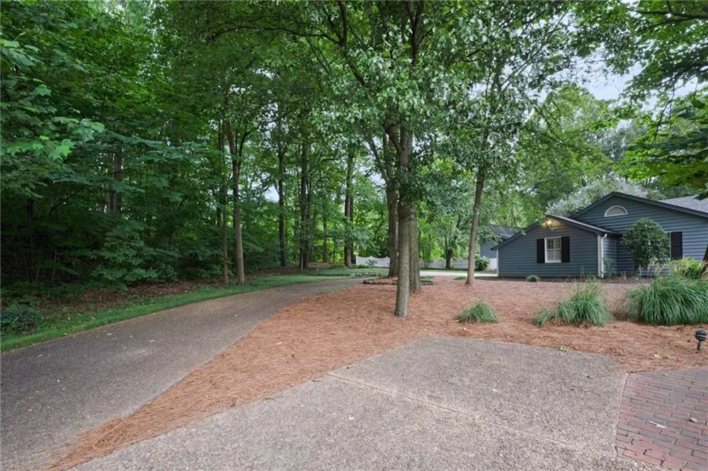 1904 Rena Lane Dalton, GA 30720