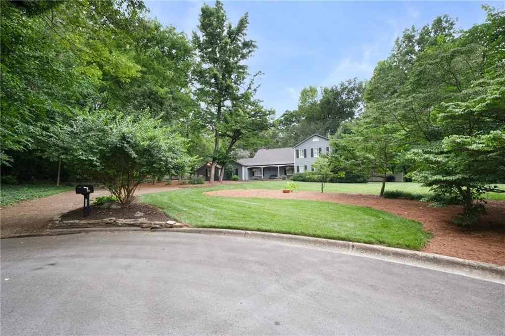 1904 Rena Lane Dalton, GA 30720