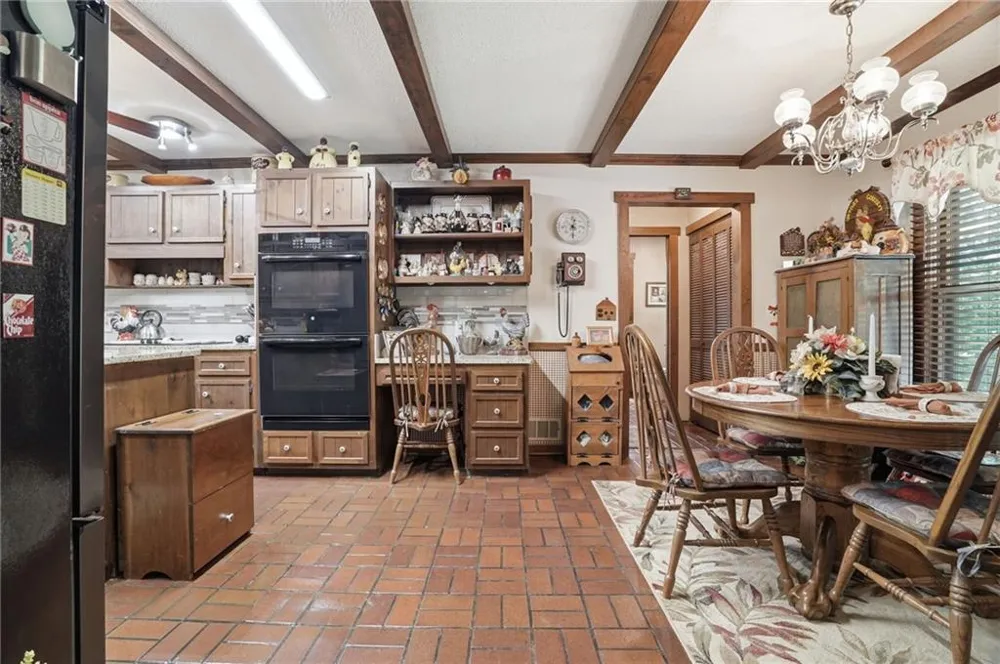 988 Woodland Sautee Nacoochee, GA 30571