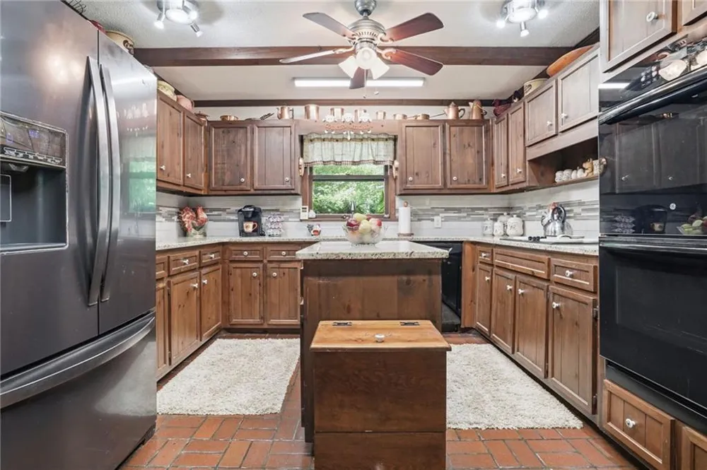 988 Woodland Sautee Nacoochee, GA 30571