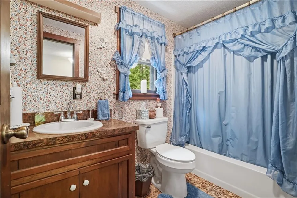 988 Woodland Sautee Nacoochee, GA 30571