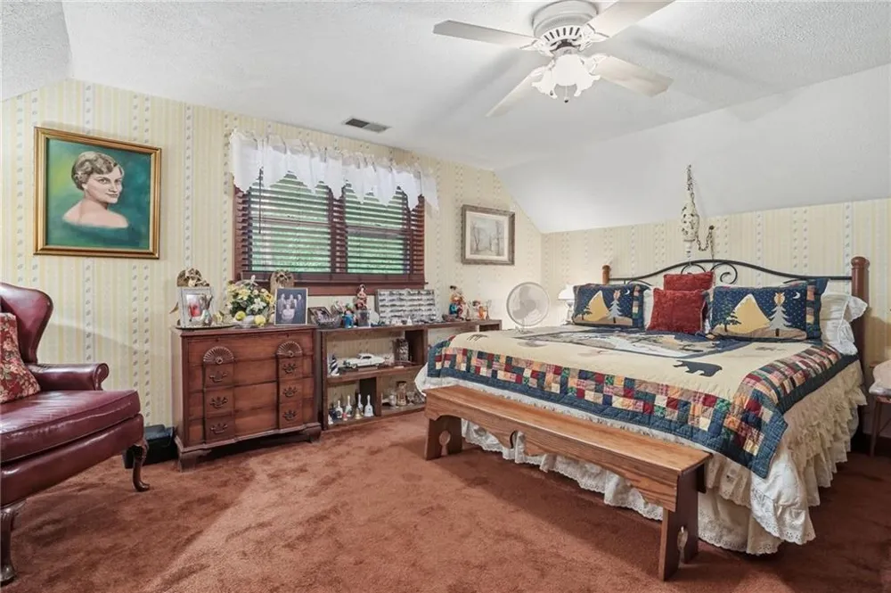 988 Woodland Sautee Nacoochee, GA 30571
