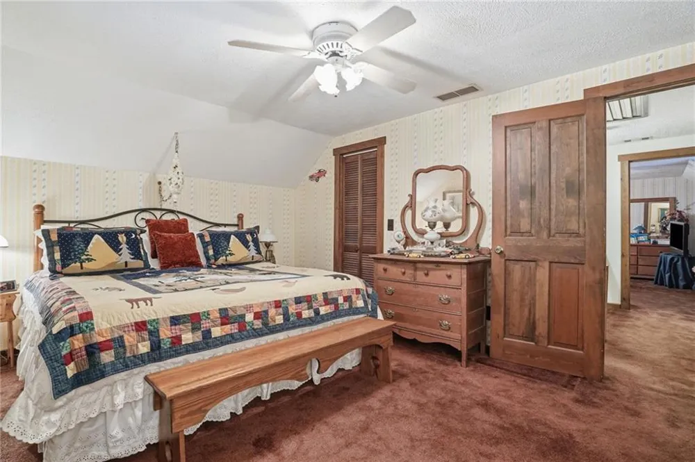 988 Woodland Sautee Nacoochee, GA 30571
