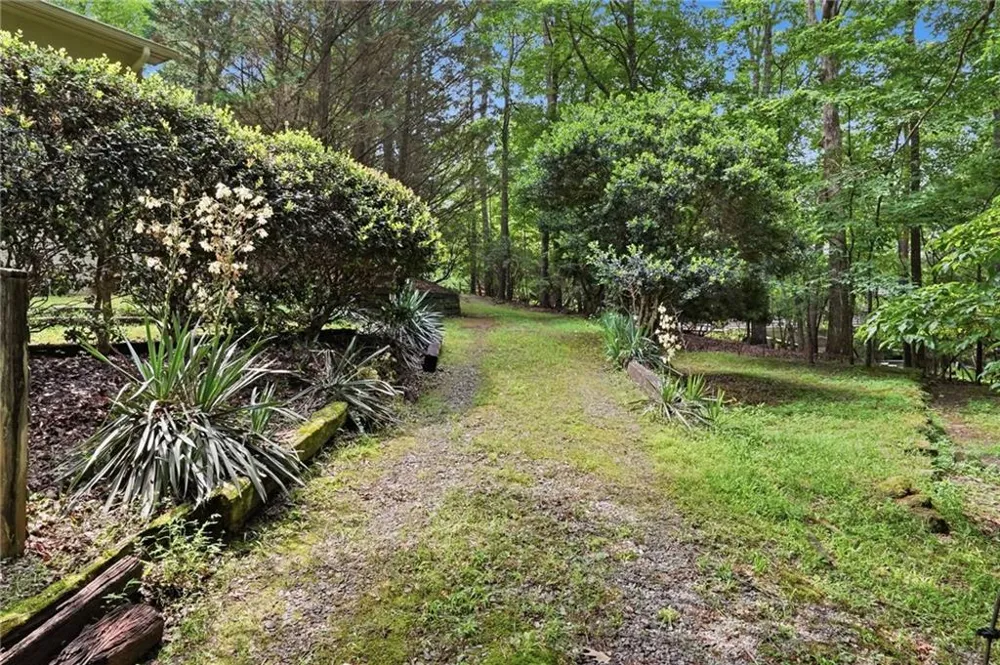 988 Woodland Sautee Nacoochee, GA 30571