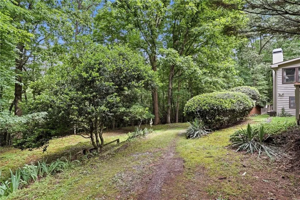 988 Woodland Sautee Nacoochee, GA 30571