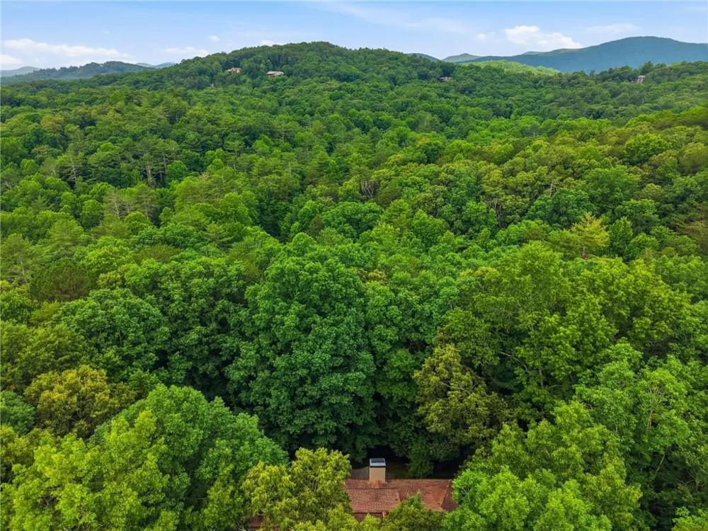 988 Woodland Sautee Nacoochee, GA 30571