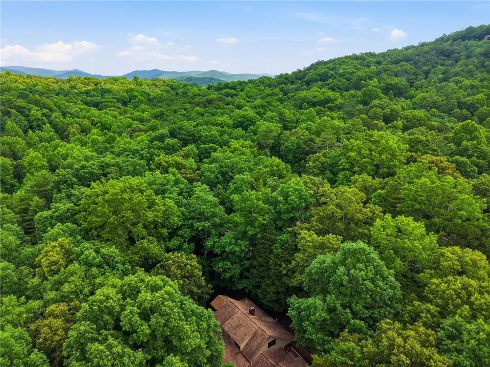 988 Woodland Sautee Nacoochee, GA 30571