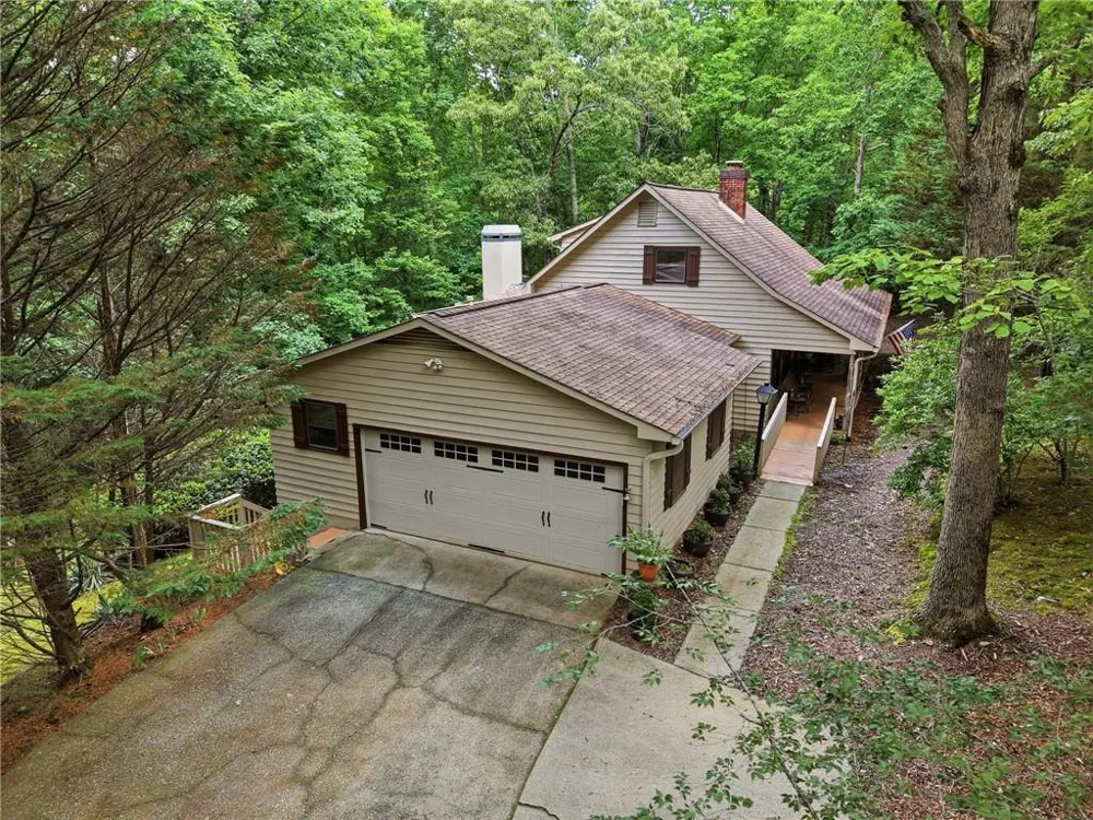 988 Woodland Sautee Nacoochee, GA 30571