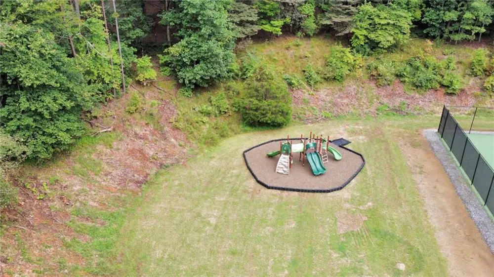 988 Woodland Sautee Nacoochee, GA 30571