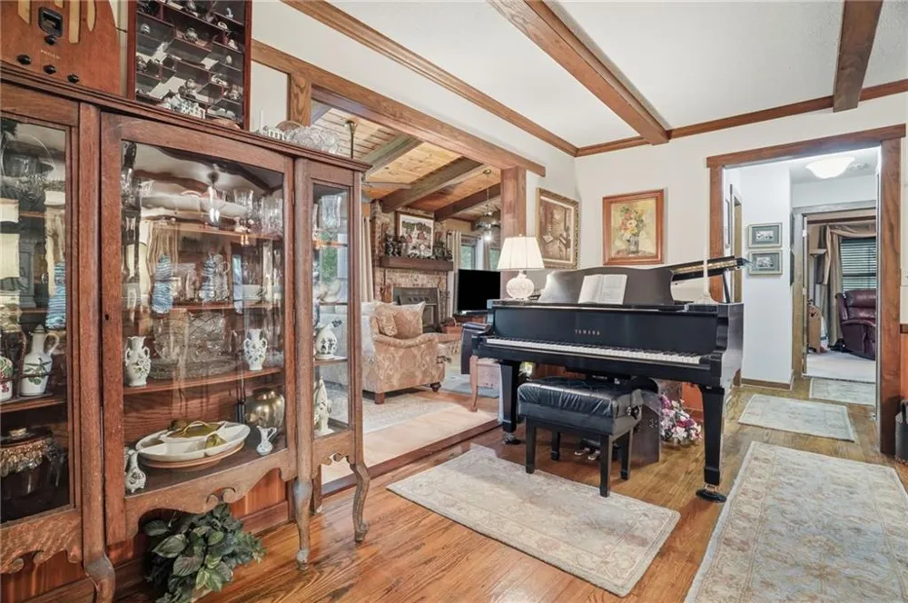 988 Woodland Sautee Nacoochee, GA 30571