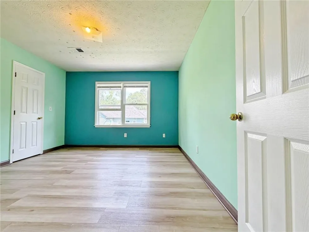 935 Six Oaks Circle #B Norcross, GA 30093