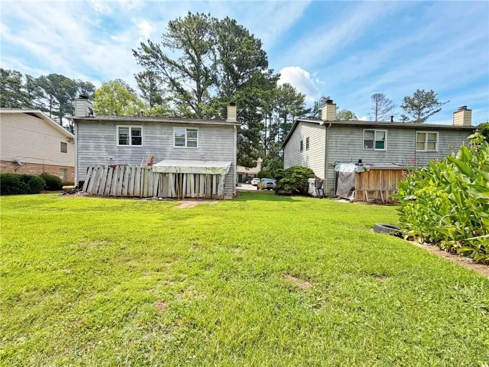 935 Six Oaks Circle #B Norcross, GA 30093