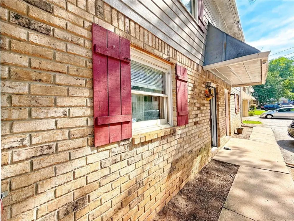935 Six Oaks Circle #B Norcross, GA 30093