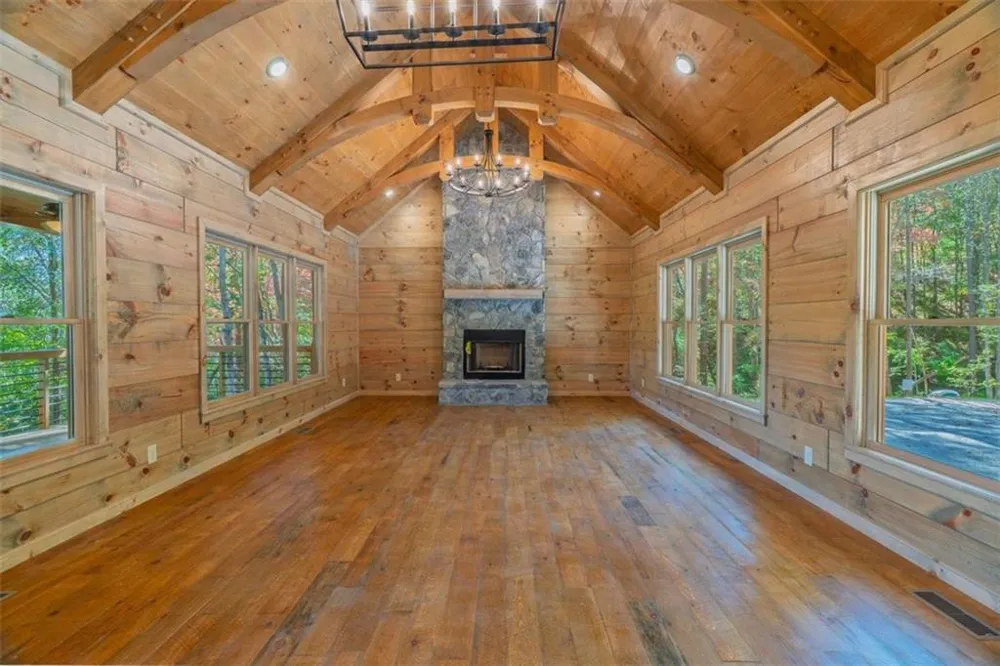 85 Moreland Trail Cherry Log, GA 30522