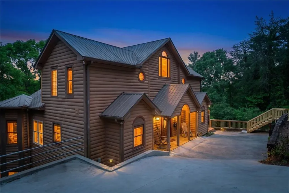 236 Rosen Strasse Helen, GA 30545