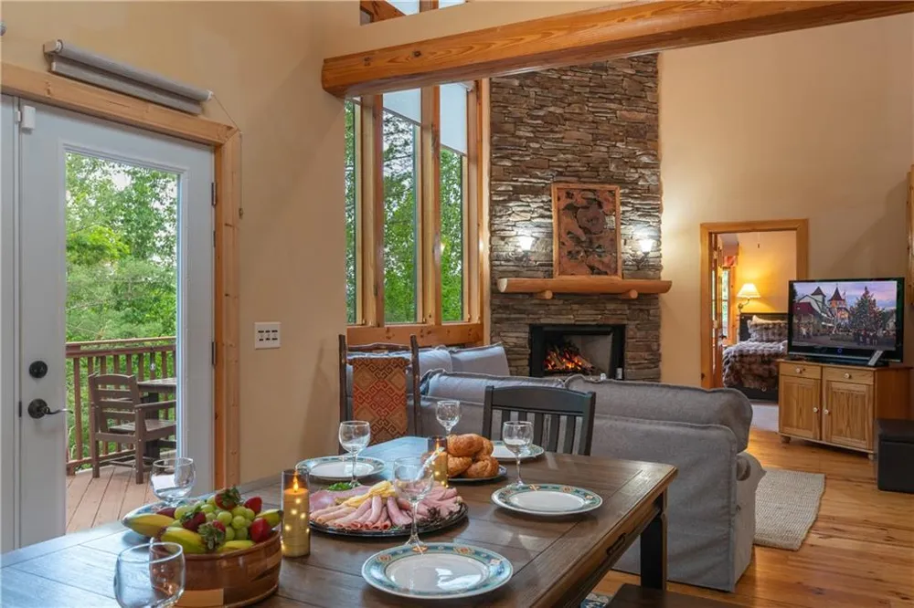 236 Rosen Strasse Helen, GA 30545