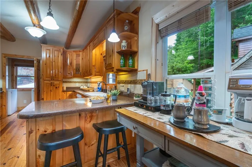 236 Rosen Strasse Helen, GA 30545