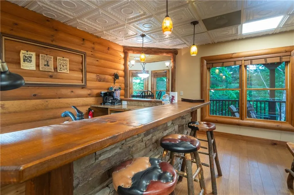 236 Rosen Strasse Helen, GA 30545
