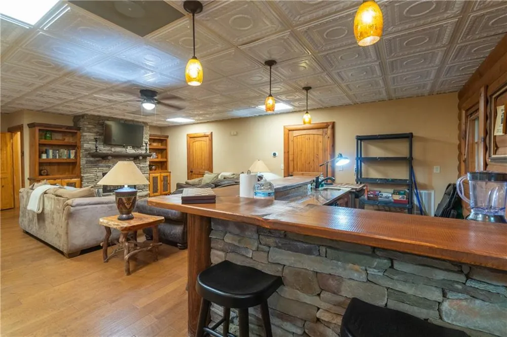 236 Rosen Strasse Helen, GA 30545