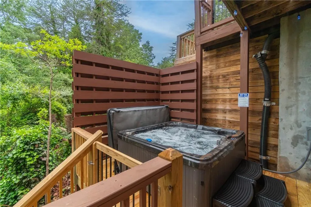 236 Rosen Strasse Helen, GA 30545