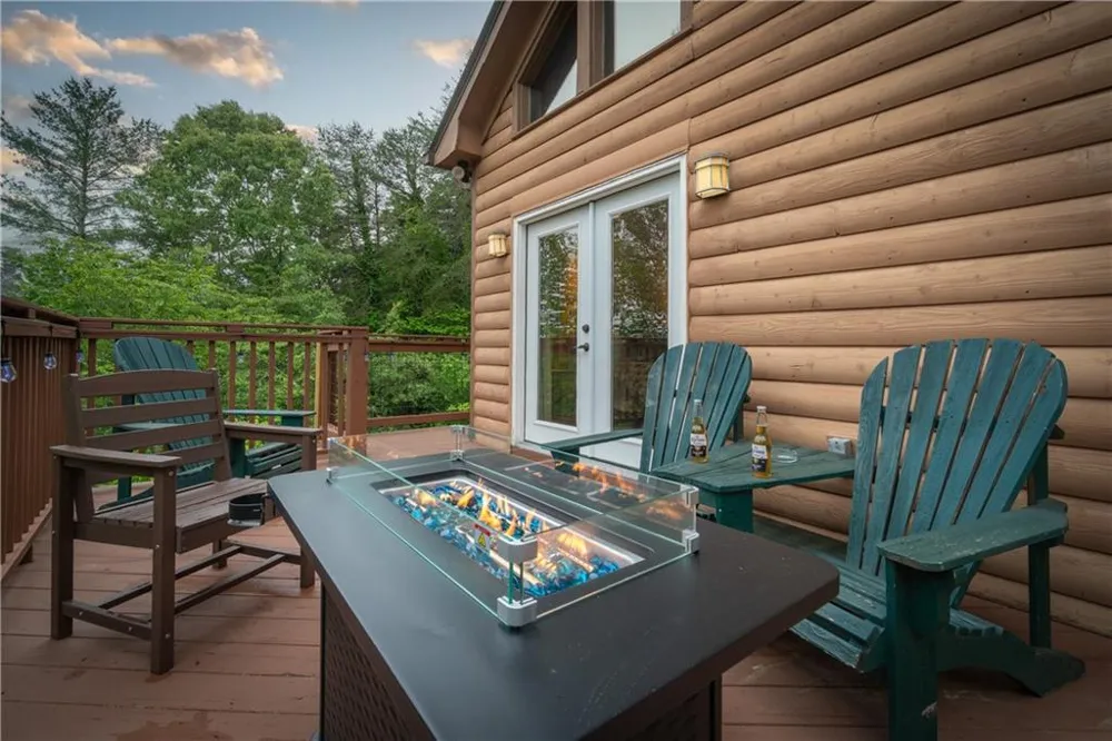 236 Rosen Strasse Helen, GA 30545