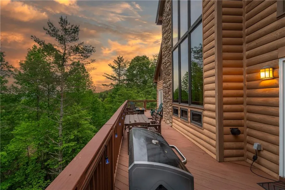 236 Rosen Strasse Helen, GA 30545