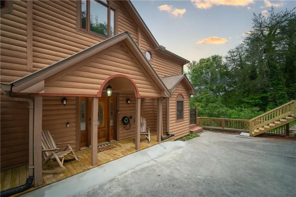 236 Rosen Strasse Helen, GA 30545